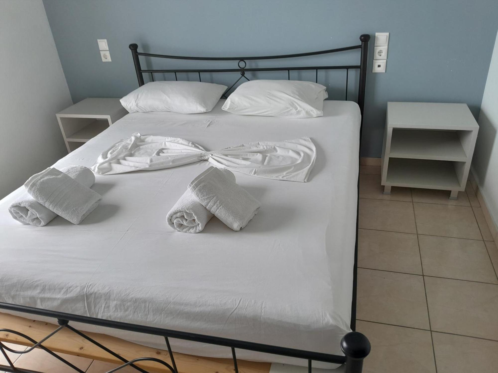 Hotel Prinos Himare Exterior photo